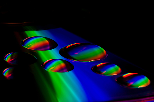 포토 JPG 해외이미지 조각 무지개 오렌지 사람없음 초록색 물 파란색 빛 컬러풀 반사 노란색 보라색 젖음 흐름 CD 물방울 디스크 라벤더 정물화 몽환 해외포토 자연요소 꽃 컬러 컨셉 과일 질병 허브 그림 파일형식 이미지허브