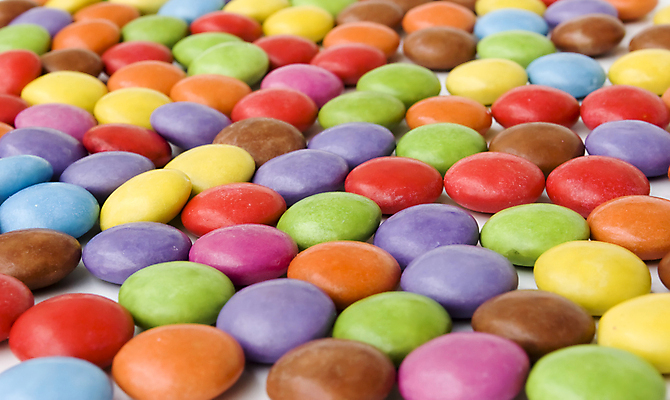 포토 JPG 해외이미지 얼굴 어린이 음식 분홍색 백그라운드 무지개 오렌지 공 디저트 프레임 사탕 미소 사람없음 장식 빨간색 초록색 파란색 컬러풀 태양 노란색 쌓기 과자 상점 초콜릿 거품 흰색 대접 원형 닫기 달콤 맛 설탕 흙더미 잇몸 맛있는 해외포토 자연요소 도형 컬러 컨셉 신체 과일 모션 표정 사람 신체부위 흙 파일형식 더미 이미지허브