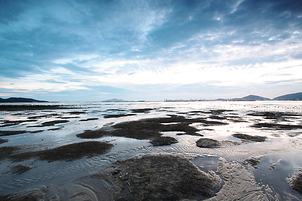 포토 JPG 해외이미지 구름 오렌지 자연 하늘 표면 아침 휴식 풍경 사람없음 물 여름 파란색 강 태양 뷰티 반사 노란색 보라색 황혼 일몰 전원 야간 땅 러시아 조경 천국 홍콩 흐림 내추럴 넘어짐 해외포토 주간 자연요소 계절 유럽 컬러 컨셉 과일 모션 날씨 노을 중국 전기에너지 생태계 파일형식 이미지허브