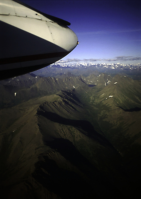포토 JPG 해외이미지 구름 자연 산 비행기 사람없음 강 계곡 미국 알래스카 절정 해외포토 자연요소 북아메리카 항공교통 대중교통 생태계 파일형식 이미지허브