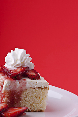 포토 JPG 해외이미지 열매 음식 과일 딸기 디저트 사람없음 빨간색 노란색 케이크 신선 달콤 맛 굽기 크림 시럽 파운드 스펀지 해외포토 식물 컬러 컨셉 돈 구이 파일형식 이미지허브