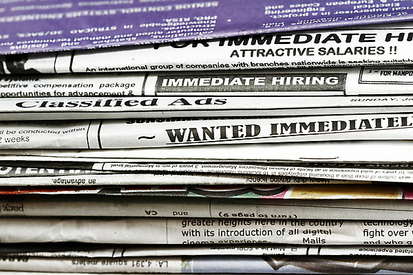 포토 JPG 해외이미지 직업 종이 인터넷 비즈니스 부분 사람없음 사무실 쌓기 정보 업무 신문 뉴스 시장 구매 휴대용 실업자 읽기 고용 단절 매각 채용 해외포토 모션 간행물 쇼핑 구직 작업 오브젝트 파일형식 이미지허브