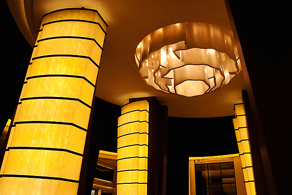 포토 JPG 해외이미지 디자인 벽 여행 건축양식 호텔 휴가 바닥 실내 사람없음 내부 건물 장식 빛 방 램프 홀 복도 고급 우아함 천장 휴양지 스타일 해외포토 건축물 건축 컨셉 숙소 조명 공간 장소 파일형식 이미지허브