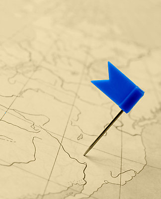 포토 JPG 해외이미지 지도 실내 사람없음 아웃포커스 깃발 압정 위치 해외포토 촬영기법 내부 사무용품 파일형식 이미지허브