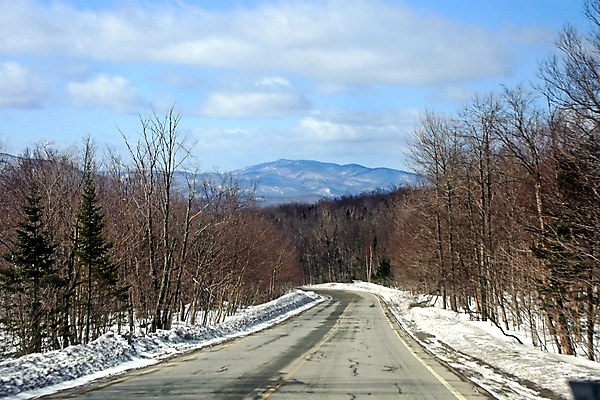 포토 JPG 해외이미지 나무 구름 도로 길 겨울 하늘 산 사람없음 갈색 냉동 얼음 추위 언덕 해외포토 자연요소 식물 계절 컬러 교통시설 파일형식 이미지허브