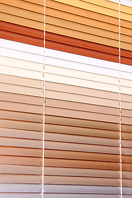 포토 JPG 해외이미지 디자인 백그라운드 패턴 부분 추상 주택 실내 사람없음 내부 옆모습 장식 가로 빛 컬러풀 사무실 줄무늬 방 흰색 블라인드 커튼 오픈 고독 그늘 플라스틱 질감 줄서기 해외포토 감정 뷰포인트 컬러 무늬 비즈니스 모션 재질 건물 파일형식 이미지허브