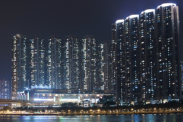 포토 JPG 해외이미지 외관 벽 바다 건축양식 창문 하늘 부동산 새로움 바닥 아파트 주택 사람없음 건물 빨간색 세로 탑 맑음 고층빌딩 중국 희망 블록 도시 블라인드 커튼 재산 야간 큼 상승 타운 홍콩 대출 개발 진짜 해외포토 자연요소 건축물 건축 감정 아시아 컬러 컨셉 날씨 빌딩 금융 크기 파일형식 이미지허브