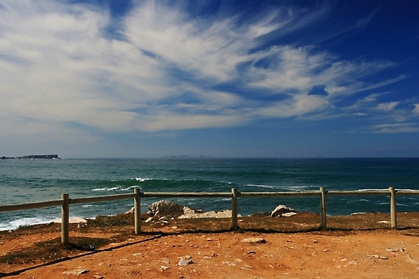 포토 JPG 해외이미지 모래 파도 바다 자연 하늘 바람 휴가 휴식 사람없음 물 파란색 태양 노란색 포르투갈 암초 대서양 해외포토 자연요소 유럽 컬러 컨셉 날씨 생태계 파일형식 이미지허브