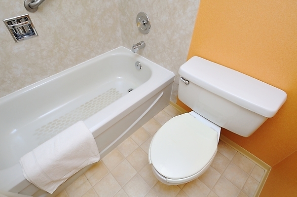 포토 JPG 해외이미지 디자인 컨셉 호텔 새로움 실내 사람없음 내부 장식 스파 목욕 욕실 흰색 사발 고급 우아함 위생 빨래 변기 변기통 샤워실 위생관리 해외포토 컬러 가사 숙소 관리 청결 사기그릇 샤워시설 파일형식 이미지허브