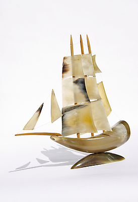 포토 JPG 해외이미지 디자인 백그라운드 컨셉 뼈 항해 사람없음 장식 수확 흰색 역사 오브젝트 복고 기념품 고립 옛날 핸드메이드 해외포토 컬러 농업 배_교통 파일형식 이미지허브