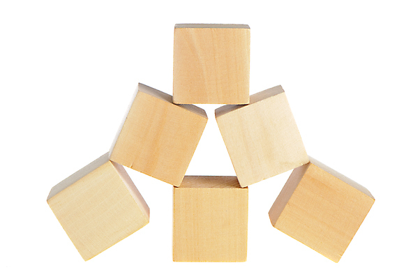 포토 JPG 해외이미지 모양 디자인 교육 어린이 백그라운드 컨셉 비즈니스 놀이 아이디어 기술 사람없음 건물 목재 학습 상자 장난감 노란색 쌓기 탑 블록 유치원 성장 게임 흰색 큐브 오브젝트 복고 피라미드 정사각형 만들기 심플 단계 진행 개발 고립 염원 해외포토 도형 나무 건축물 컬러 재료 모션 사람 랜드마크 파일형식 이미지허브