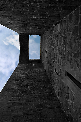 포토 JPG 해외이미지 전통 외관 공원 여행 건축양식 하늘 지붕 휴가 벽돌 사람없음 야외 건물 탑 힘 성 중세 역사 재산 큼 폐허 아치 박물관 과거 아일랜드 타운 단계 강화 옛날 회복 스타일 해외포토 건축물 공공시설 건축 유럽 컨셉 금융 도시 크기 파일형식 이미지허브