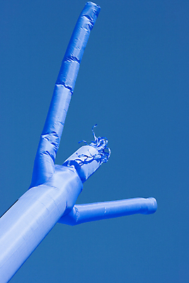 포토 JPG 해외이미지 모양 백그라운드 모션 하늘 바람 사람없음 장식 파란색 힘 춤 불기 오브젝트 상승 꼭두각시 해외포토 자연요소 컬러 컨셉 날씨 문화예술 파일형식 이미지허브