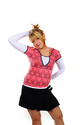 포토 JPG 해외이미지 백인 학생 라이프스타일 여자 행복 신체 성공 모바일 건강 한명 사람 10대 치마 금발 뷰티 흰색 신선 달콤 가득함 내추럴 고립 스타일 해외포토 서양인 1 헤어스타일 감정 컬러 컨셉 청소년 하의 생활 맛 파일형식 이미지허브