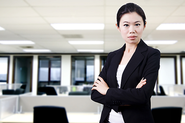 포토 JPG 해외이미지 직업 손 여자 백그라운드 컨셉 셔츠 회사 비즈니스 사업가 성공 실내 한명 서기 미소 사람 동양인 정장 성인 30대 사무실 판매 믿음 환경 중국 흰색 표현 작업 비즈니스우먼 자신감 중앙 중개인 고객 컨설턴트 상업 긍정 비서 교차 경영 정중 대리인 해외포토 1 옷 감정 아시아 컬러 상의 모션 표정 인종 내부 신체부위 장년 직장인 전문직 상담 파일형식 이미지허브