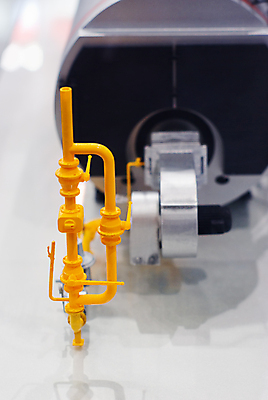 포토 JPG 해외이미지 유럽 산업 벽 비즈니스 협상 사람없음 노란색 환경 금속 힘 장비 에너지 추위 도시 제조 충돌 러시아 연료 가스 펌프 내추럴 연소 생태학 설치 우크라이나 철강 공급 해외포토 교육 나라 컬러 재질 파일형식 이미지허브