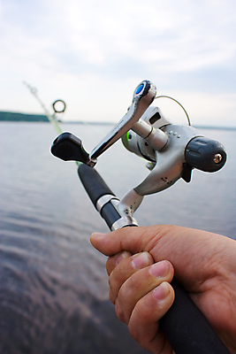 포토 JPG 해외이미지 손 호수 바다 자연 낚시 취미 사람없음 물 강 숲 얼레 돌리기 해외포토 자연요소 모션 레저 신체부위 생태계 파일형식 이미지허브