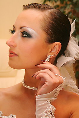 포토 JPG 해외이미지 1 드레스 여자 행복 얼굴 결혼 한명 웃음 사람 이벤트 성인 뷰티 유행 기쁨 흰색 축하 가운 만족 흥분 약혼 해외포토 옷 감정 컬러 컨셉 표정 신체부위 약속 파일형식 이미지허브