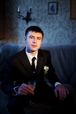 포토 JPG 해외이미지 백인 손 응시 남자 결혼 비즈니스 유리 결혼식 남편 실내 사랑 한명 사람 정장 소년 성인 건물 유행 어둠 방 거래 낭만 환자 흰색 시간 비즈니스맨 기다림 야간 저녁 샴페인 예측 걱정 바쁨 인내 정중 해외포토 자연요소 서양인 1 건축물 시선 옷 감정 어린이 컬러 컨셉 의학 모션 재질 주류 이벤트 내부 신체부위 직장인 파일형식 이미지허브