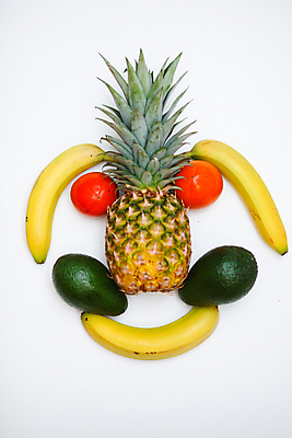 포토 JPG 해외이미지 식물 열매 행복 얼굴 음식 백그라운드 잎 농업 다이어트 토마토 채소 과일 자연 바나나 건강 창조 씨앗 미소 사람없음 빨간색 초록색 농작물 노란색 식사 저녁식사 껍질 흰색 신선 유머 만화 먹기 배고픔 가득함 오브젝트 유기농 비타민 고립 숙성 채식주의자 특별함 표현성 해외포토 웰빙 감정 산업 컬러 컨셉 모션 표정 신체부위 생태계 채식 영양소 파일형식 이미지허브