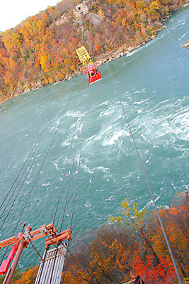 포토 JPG 해외이미지 나무 호수 여행 캐나다 모션 자동차 자연 휴가 휴식 안테나 매달리기 사람 풍경 사람없음 빨간색 초록색 물 파란색 강 여행객 골짜기 맑음 폭포 흐름 회오리 가을 위험 항공 나이아가라 철강 해외포토 자연요소 식물 계절 육상교통 컬러 컨셉 북아메리카 통신 날씨 미국 생태계 파일형식 이미지허브