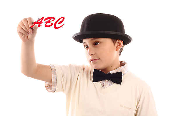 포토 JPG 해외이미지 백인 1 학생 응시 교육 남자 어린이 남학생 백그라운드 컨셉 텍스트 교실 학교 한명 사람 소년 학습 스터디 청춘 연필 펜 흰색 기록 그림 고립 초보 해외포토 서양인 시선 컬러 학용품 필기구 파일형식 이미지허브