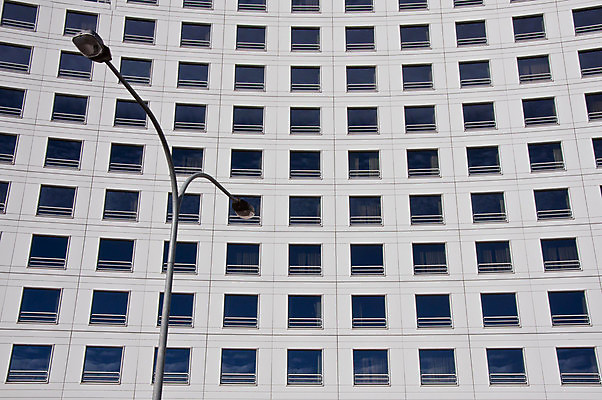 포토 JPG 해외이미지 외관 건축양식 창문 사람없음 건물 도시 장면 해외포토 건축물 건축 파일형식 이미지허브