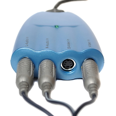 포토 JPG 해외이미지 산업 선 사람없음 야외 전자제품 컴퓨터 글로벌 디지털 모니터 자료 장비 정보 흰색 플러그 암호 연결 접속 플라스틱 USB 오브젝트 속도 싱글 철사 고무 동영상 고립 삽입 이진법 하드웨어 접근 해외포토 컬러 재질 수학 파일형식 이미지허브