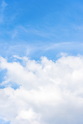 포토 JPG 주간 구름 로우앵글 하늘색 자연 하늘 풍경 사람없음 야외 여름 맑음 여름풍경 시원함 옥상 뭉게구름 국내포토 자연요소 계절 뷰포인트 날씨 파란색 생태계 파일형식 구름_자연 여름_계절