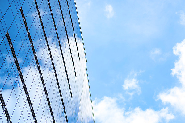 포토 JPG 주간 구름 로우앵글 하늘색 자연 하늘 풍경 빌딩 사람없음 야외 건물 여름 반사 맑음 여름풍경 시원함 옥상 뭉게구름 국내포토 자연요소 건축물 계절 뷰포인트 날씨 파란색 생태계 파일형식 구름_자연 여름_계절