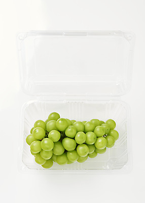 포토 JPG 스튜디오촬영 한송이 과일 실내 누끼 사람없음 하이앵글 신선 달콤 플라스틱 오브젝트 흰배경 유기농 포장용기 플랫레이 망고포도 국내포토 1 웰빙 뷰포인트 백그라운드 재질 내부 흰색 플랫 맛 청포도 송이 포장재료 파일형식