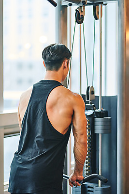 포토 JPG 남자 다이어트 근육 실내 건강 한명 상반신 20대 성인 뒷모습 운동 건강관리 운동기구 헬스 힘 헬스장 한국인 당기기 웨이트트레이닝 보디빌딩 보디빌더 랫풀다운 바디케어 복근 성인남자한명만 국내포토 1 뷰포인트 모션 관리 사람 동양인 청년 내부 남자한명만 성인남자만 파일형식