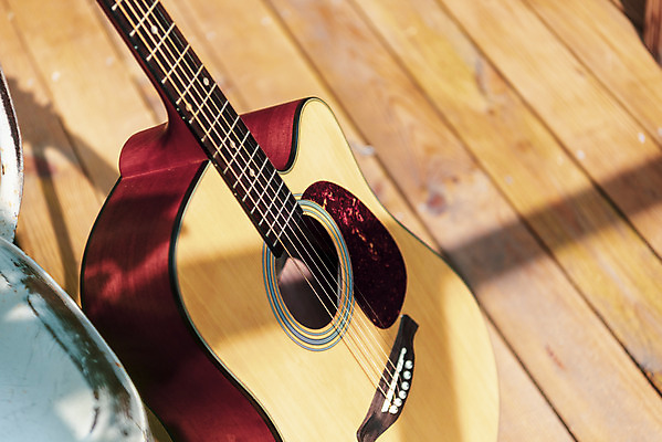 포토 JPG 스튜디오촬영 악기 음악 현악기 문화예술 실내 취미 사람없음 기타 통기타 서양악기 음악교육 음악치료 발현악기 국내포토 교육 내부 치료 파일형식