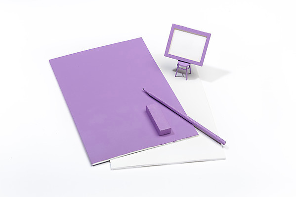 포토 JPG 스튜디오촬영 문구용품 실내 누끼 사람없음 하이앵글 필기구 연필 사무용품 보라색 공책 오브젝트 흰배경 지우개 캔버스 국내포토 뷰포인트 컬러 백그라운드 학용품 내부 흰색 파일형식