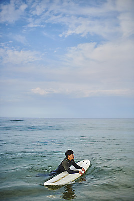 포토 JPG 주간 라이프스타일 남자 수영복 엎드리기 스포츠 바다 맨라이프 휴가 한명 상반신 20대 성인 취미 해변 야외 옆모습 여름 레포츠 청춘 운동 한국인 서핑보드 서핑 익스트림스포츠 양양군 하조대해수욕장 성인남자한명만 액티비티 국내포토 자연요소 1 옷 계절 뷰포인트 컨셉 모션 레저 건강 사람 동양인 청년 생활 수상스포츠 보드_스포츠 해수욕장 강원도 양양 남자한명만 성인남자만 파일형식
