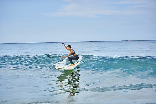 포토 JPG 주간 전신 라이프스타일 여자 수영복 스포츠 파도 바다 휴가 한명 서기 20대 성인 취미 해변 야외 옆모습 여름 레포츠 청춘 운동 한국인 서핑보드 서핑 익스트림스포츠 양양군 하조대해수욕장 성인여자한명만 액티비티 국내포토 자연요소 1 옷 계절 뷰포인트 컨셉 모션 레저 건강 사람 동양인 청년 생활 수상스포츠 보드_스포츠 해수욕장 강원도 양양 여자한명만 성인여자만 파일형식