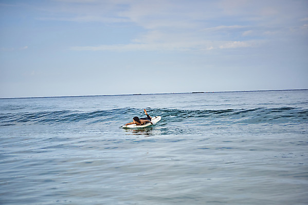 포토 JPG 주간 전신 라이프스타일 여자 수영복 엎드리기 스포츠 바다 휴가 한명 20대 성인 취미 해변 야외 앞모습 여름 레포츠 청춘 운동 한국인 서핑보드 서핑 익스트림스포츠 양양군 하조대해수욕장 성인여자한명만 액티비티 국내포토 자연요소 1 옷 계절 뷰포인트 컨셉 모션 레저 건강 사람 동양인 청년 생활 수상스포츠 보드_스포츠 해수욕장 강원도 양양 여자한명만 성인여자만 파일형식