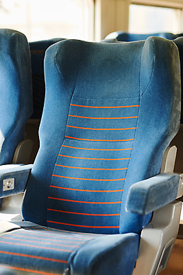 포토 JPG 여유 여행 의자 휴식 실내 사람없음 기차 힐링 조용 휴식처 국내포토 감정 육상교통 가구 컨셉 대중교통 내부 파일형식