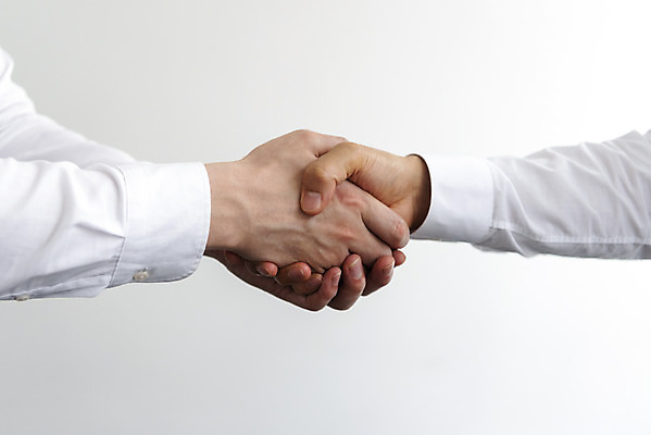 포토 JPG 편집 손 남자 40대 비즈니스 모션 성공 협력 악수 실내 사람 정장 성인 두명 신체부위 30대 비즈니스라이프 사무실 한국인 직장인 비즈니스맨 동료 회의실 계약 긍정 오피스룩 공감 성인남자만 국내포토 직업 라이프스타일 옷 중년 컨셉 관계 동양인 손짓 내부 장년 남자만 성인만 파일형식