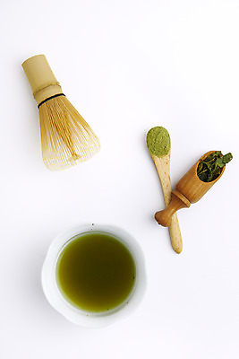 포토 JPG 스튜디오촬영 동양문화 티타임 건조 실내 누끼 사람없음 초록색 하이앵글 차 찻잔 녹차 오브젝트 흰배경 유기농 나무숟가락 찻잎 녹차가루 녹차잎 말차 플랫레이 디톡스 차선_다기 차시 국내포토 웰빙 문화 음료 뷰포인트 컬러 백그라운드 휴식 잔 건강 내부 차_음료 숟가락 흰색 플랫 다기 가루 파일형식