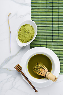 포토 JPG 스튜디오촬영 동양문화 티타임 실내 누끼 사람없음 초록색 하이앵글 차 녹차 오브젝트 흰배경 유기농 대리석 대나무발 녹차가루 말차 플랫레이 디톡스 차선_다기 차시 국내포토 웰빙 문화 음료 뷰포인트 컬러 백그라운드 재료 휴식 건강 내부 차_음료 흰색 플랫 다기 가루 파일형식