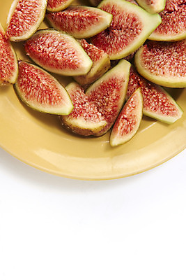 포토 JPG 스튜디오촬영 접시 과일 자연 단면 실내 건강 누끼 사람없음 농작물 여러개 신선 오브젝트 흰배경 유기농 예방 무화과 변비예방 국내포토 식기 웰빙 다수 백그라운드 농업 내부 흰색 생태계 변비 파일형식