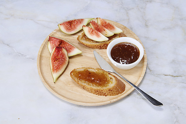 포토 JPG 스튜디오촬영 빵 과일 자연 단면 실내 건강 누끼 사람없음 농작물 신선 나이프 오브젝트 유기농 예방 대리석 무화과 나무쟁반 무화과잼 변비예방 국내포토 식기 웰빙 음식 농업 재료 쟁반 내부 목재 칼 잼 생태계 변비 파일형식