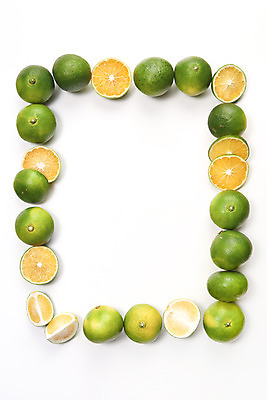 포토 JPG 스튜디오촬영 과일 자연 단면 프레임 실내 건강 누끼 사람없음 농작물 하이앵글 사각형 여러개 신선 오브젝트 흰배경 유기농 비타민 신맛 플랫레이 청귤 감기예방 국내포토 도형 웰빙 뷰포인트 다수 백그라운드 농업 내부 흰색 플랫 맛 생태계 예방 영양소 파일형식