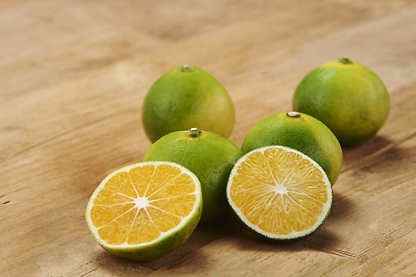 포토 JPG 스튜디오촬영 과일 자연 단면 실내 건강 누끼 사람없음 농작물 여러개 신선 오브젝트 유기농 비타민 신맛 청귤 감기예방 나무배경 국내포토 웰빙 다수 백그라운드 농업 내부 맛 생태계 예방 영양소 파일형식