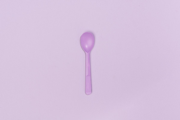 포토 JPG 스튜디오촬영 실내 누끼 사람없음 하이앵글 한개 숟가락 보라색 오브젝트 보라색배경 플랫레이 국내포토 1 뷰포인트 컬러 백그라운드 수저 내부 플랫 파일형식