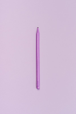 포토 JPG 스튜디오촬영 문구용품 실내 누끼 사람없음 하이앵글 한개 연필 사무용품 보라색 기록 오브젝트 보라색배경 플랫레이 국내포토 1 뷰포인트 컬러 백그라운드 학용품 내부 필기구 플랫 파일형식