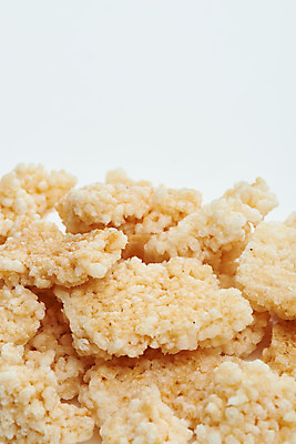 포토 JPG 스튜디오촬영 디저트 실내 누끼 근접촬영 사람없음 과자 추억 흰배경 복고 누룽지 전통과자 생과자 누룽지과자 국내포토 음식 뷰포인트 백그라운드 컨셉 내부 흰색 파일형식