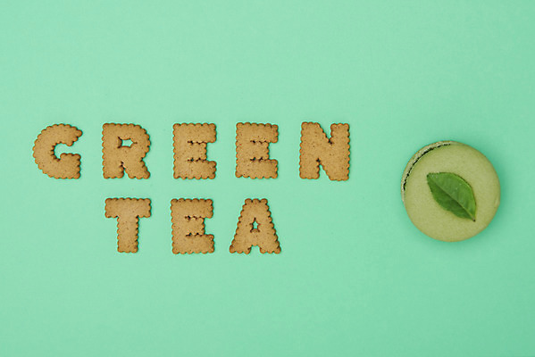 포토 JPG 스튜디오촬영 알파벳 디저트 실내 누끼 사람없음 하이앵글 쿠키 달콤 녹차 오브젝트 마카롱 녹차잎 말차 플랫레이 초록배경 녹차맛 국내포토 영어 음식 뷰포인트 백그라운드 내부 초록색 차_음료 플랫 맛 찻잎 파일형식