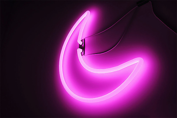 PSD 편집 편집이미지 분홍색 말풍선 검은배경 날씨 프레임 사람없음 빛 반짝임 3D 달 초승달 디지털합성 네온 카피스페이스 네온아트 편집소스 이미지편집 편집3D 자연요소 컬러 백그라운드 모션 검은색 공백 파일형식